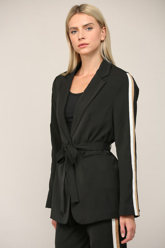 EMALINE CONTRAST TRIM BLAZER