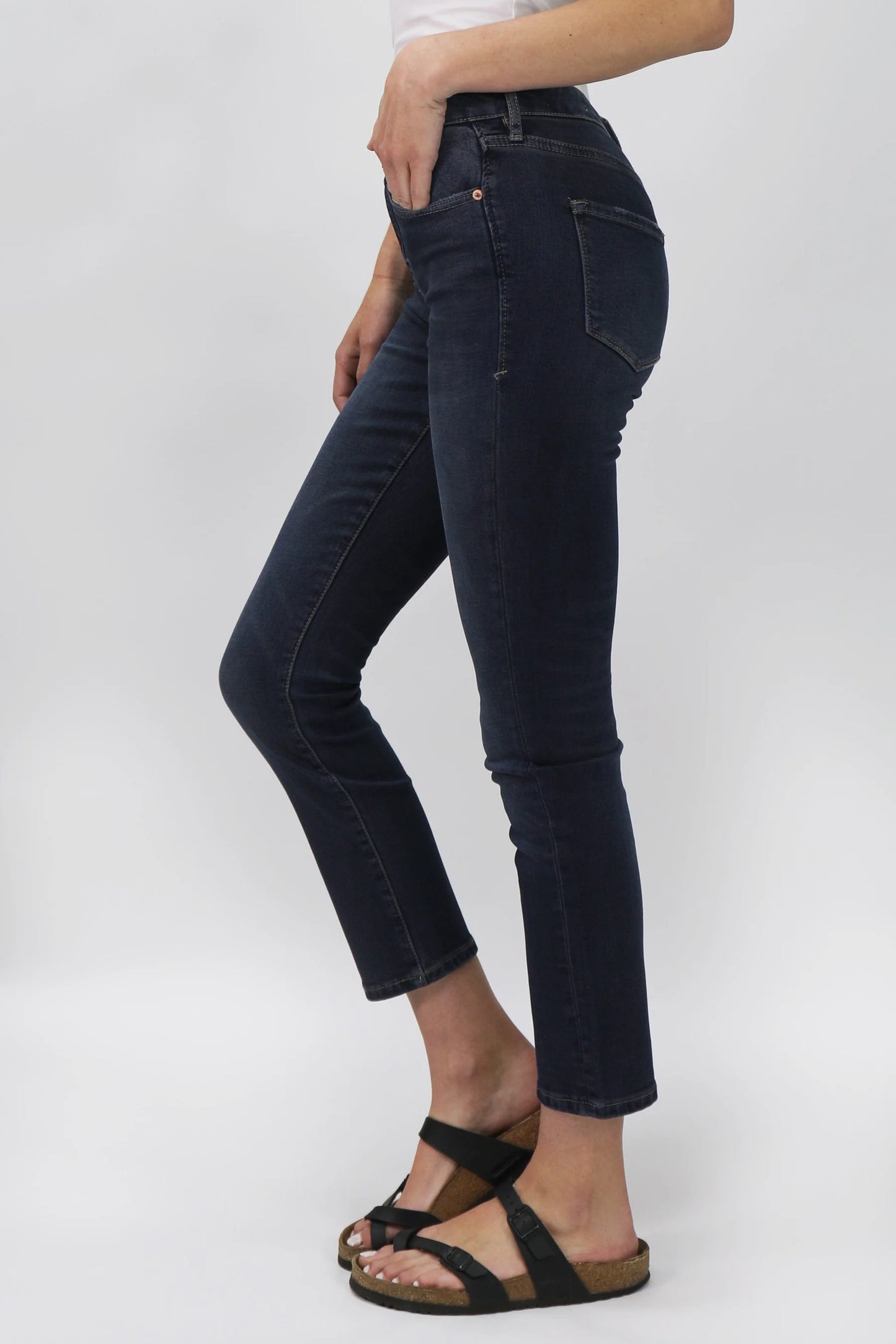 BLAIRE HIGH RISE STRAIGHT JEANS