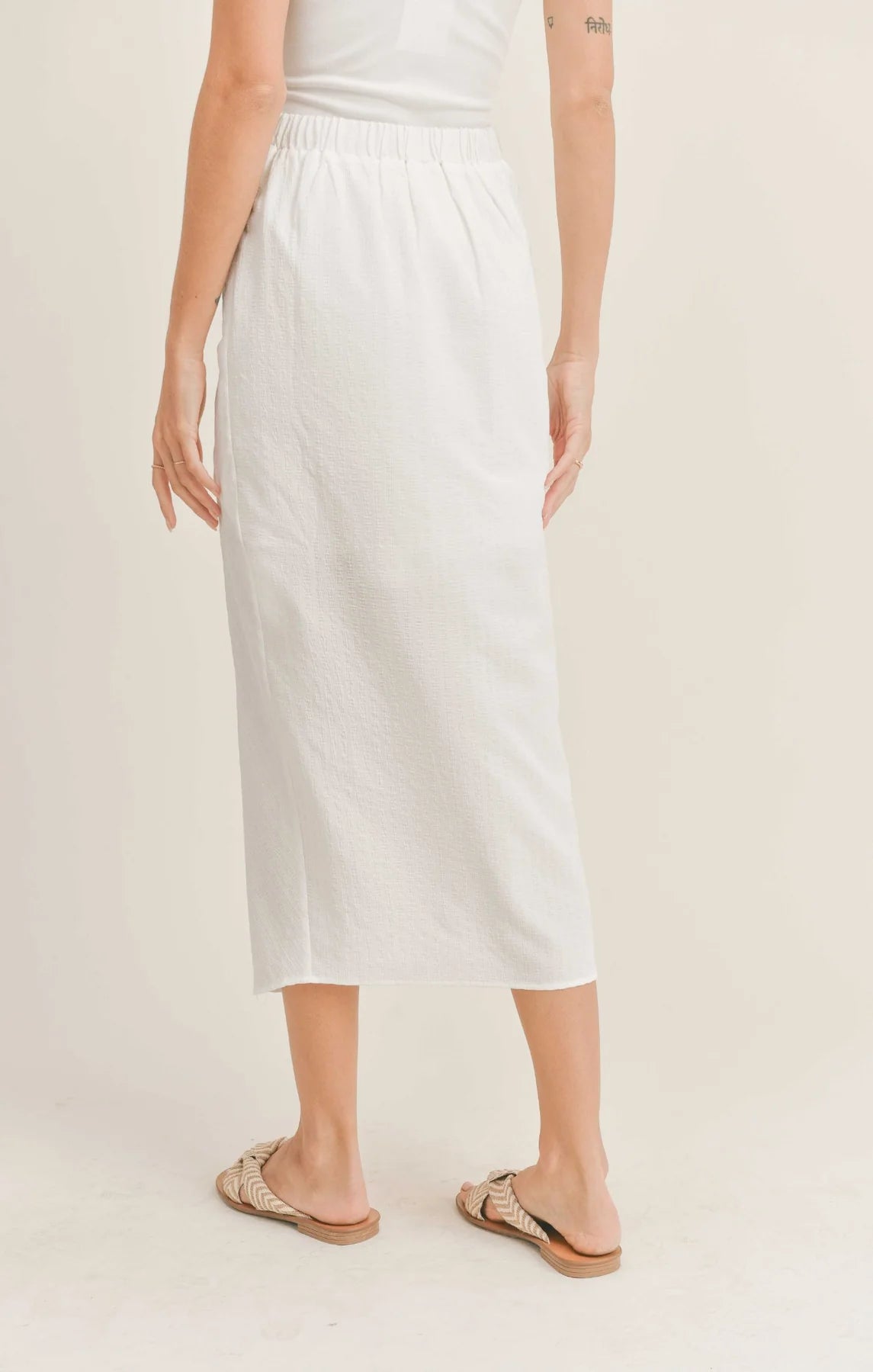 PRETTY IN PLUMERIA KNOTTED MIDI SKIRT