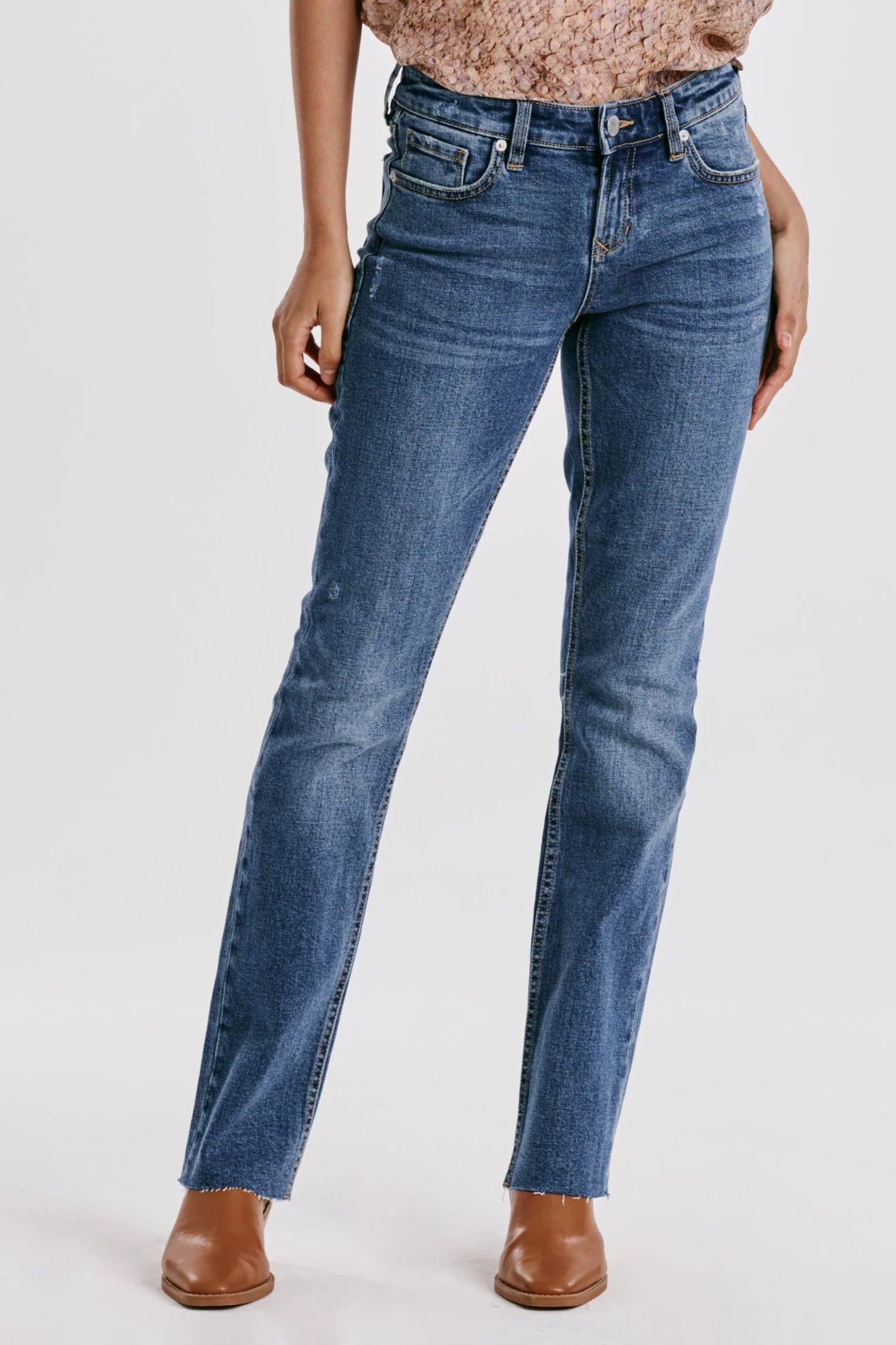 PLAYBACK MIDRISE SLIM STRAIGHT JEANS