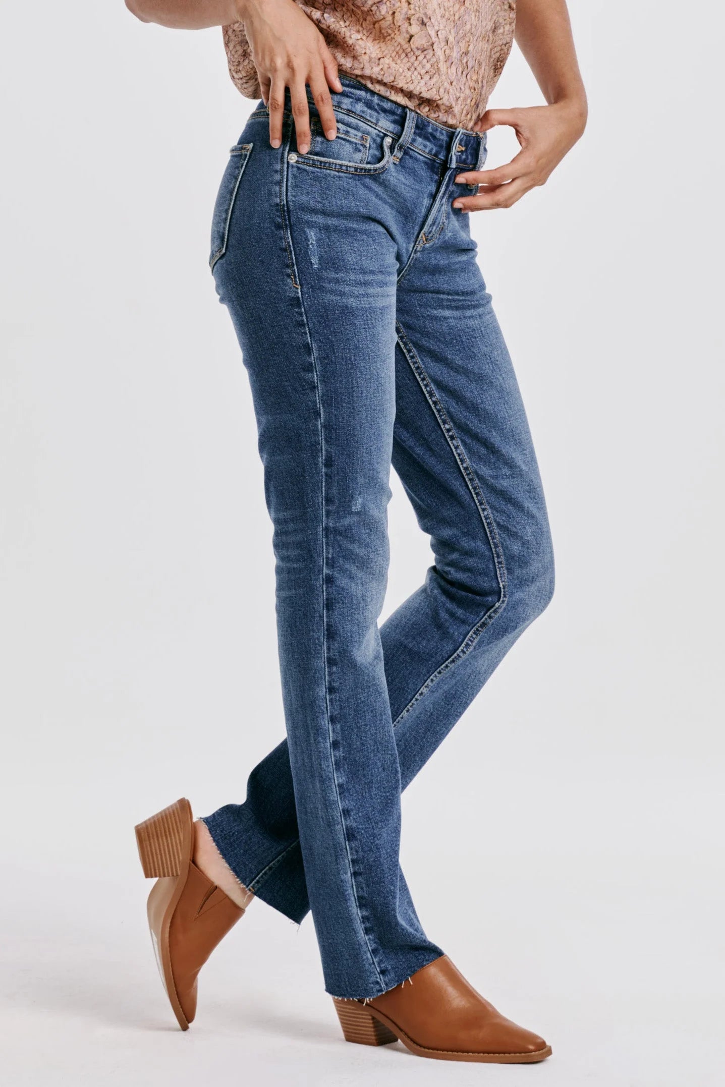 PLAYBACK MIDRISE SLIM STRAIGHT JEANS