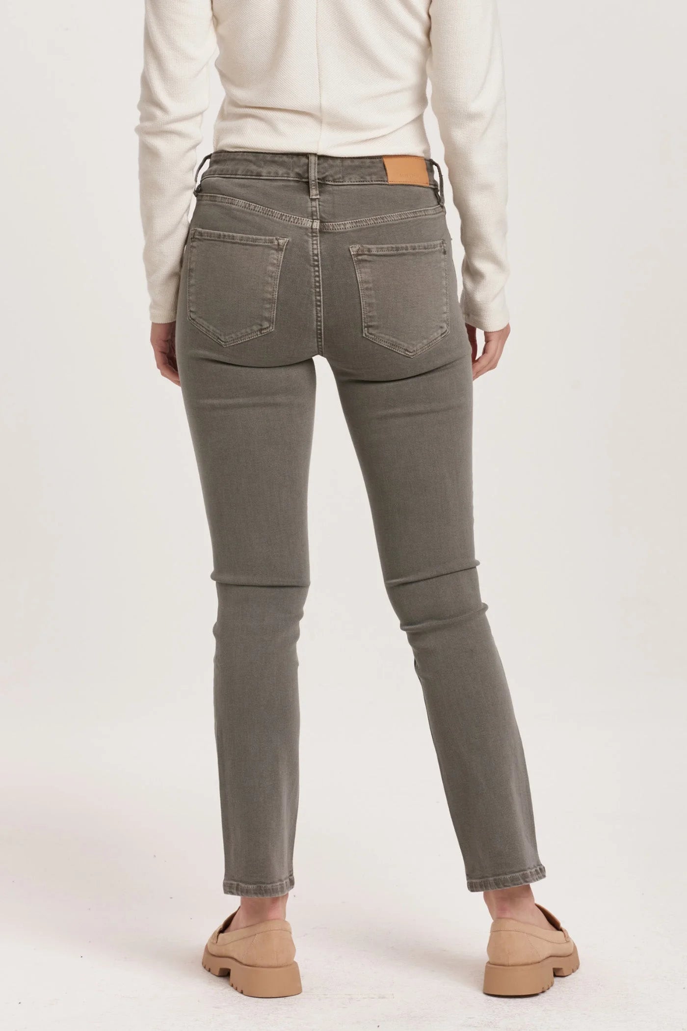 BLAIRE HIGH RISE STRAIGHT JEANS