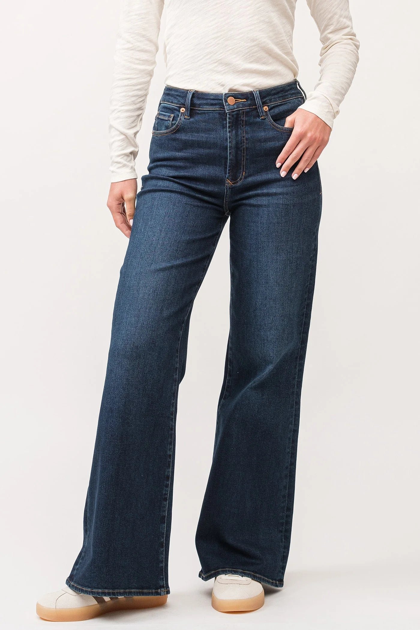 FIONA HIGH RISE WIDE LEG JEANS