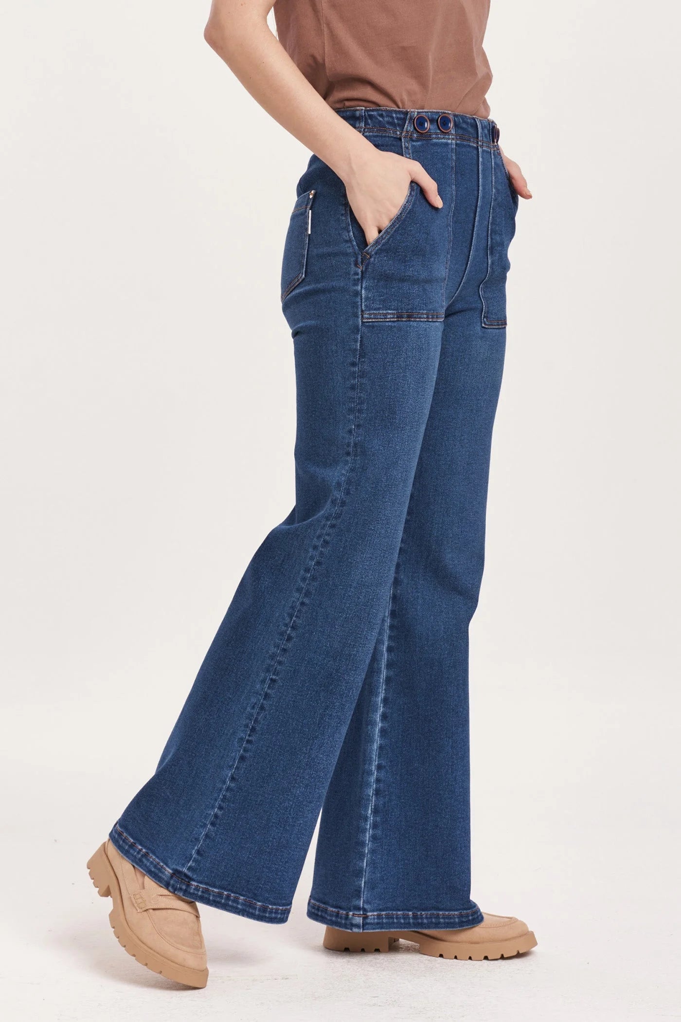 FIONA SUPER HIGH RISE WIDE LEG JEANS