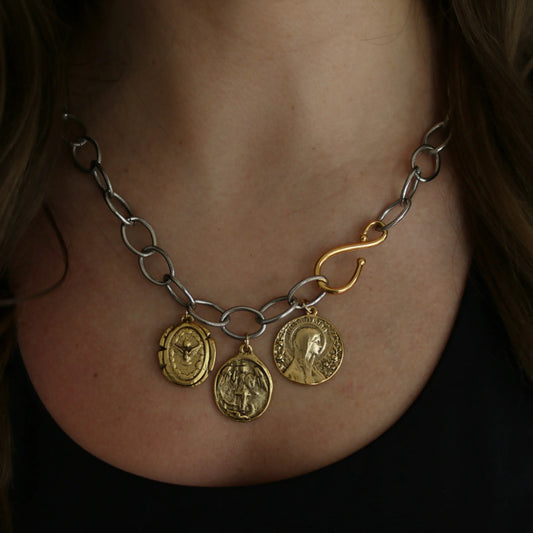 THREE BRANCHES NECKLACE