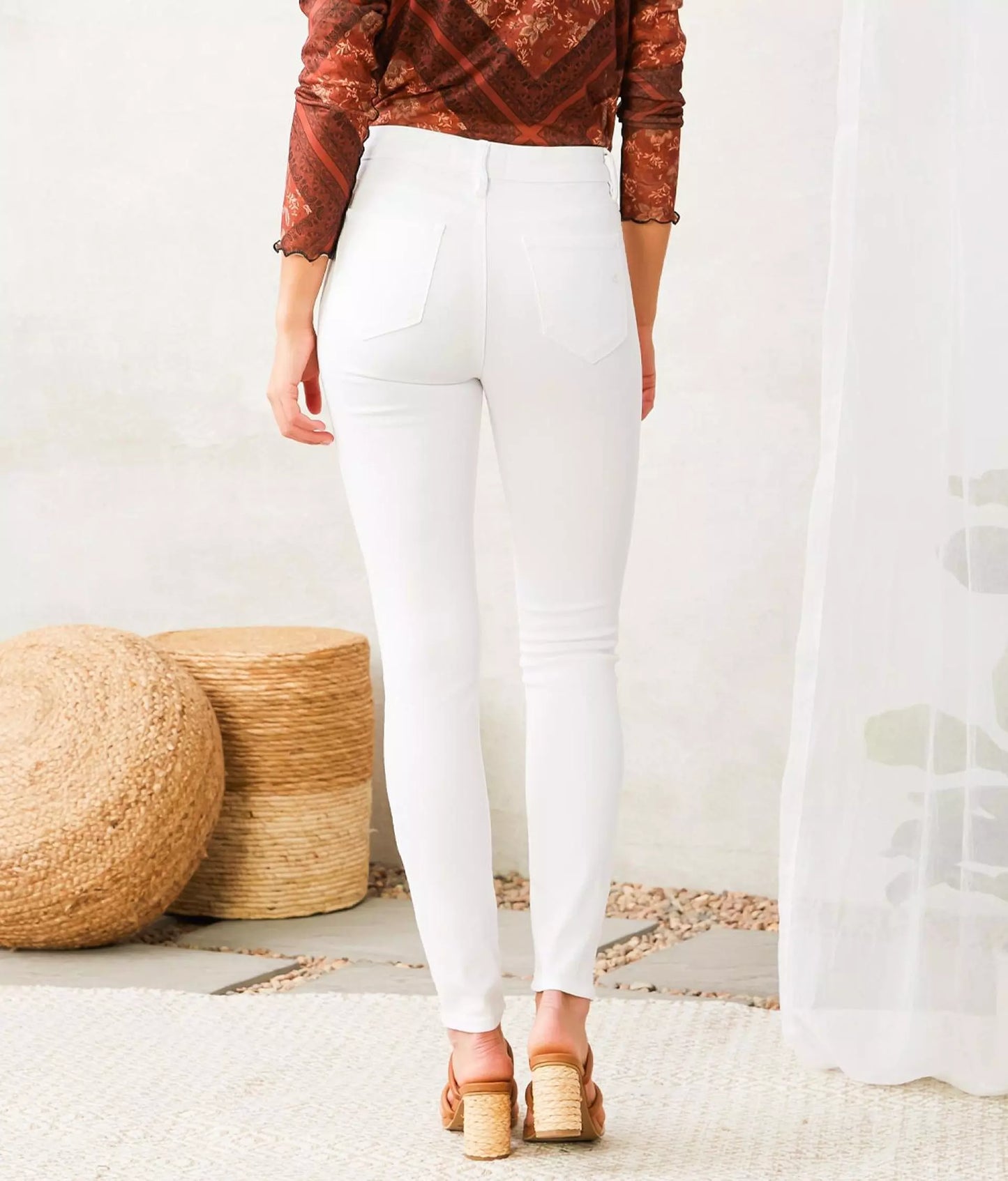 AMELIA HIGH RISE SKINNY JEANS